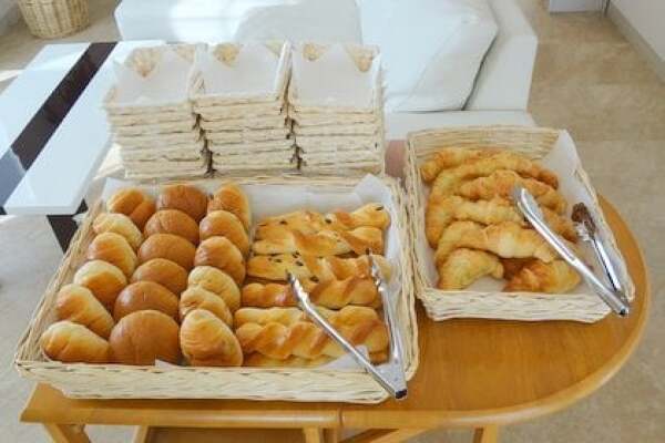 ファミリーロッジ旅籠屋の朝食のパンの写真