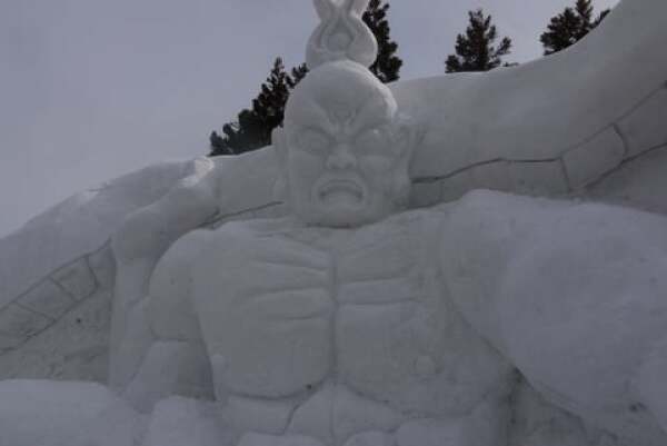 第12回 郡上たかす雪まつりの雪像の写真