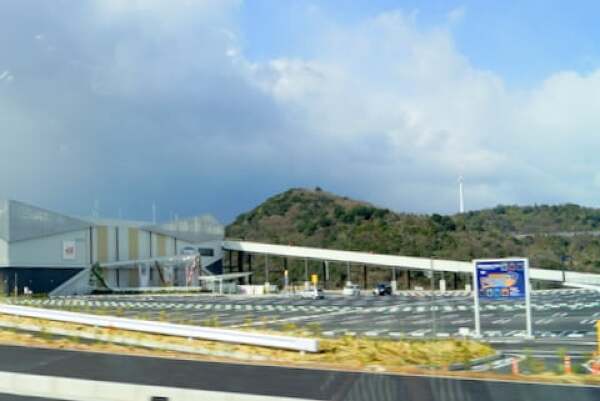 イオンモール和歌山の駐車場の写真