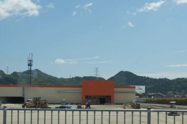 ザ・ビッグエクストラ岐阜山県店の駐車場の写真