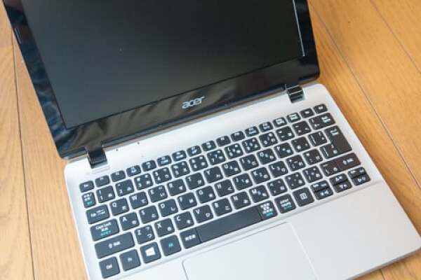 Acer Aspire E11の写真