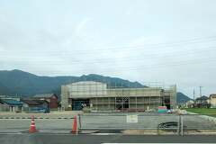 クスリのアオキ粟野東店は順調に建設中です