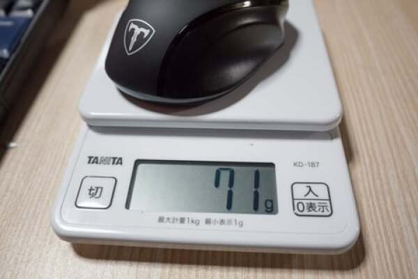 Qtuo 2.4G ワイヤレスマウスの重量の写真