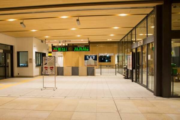 高山駅の改札の写真