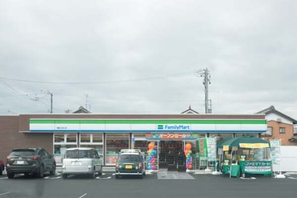 ファミリーマート羽島ふなばし店の写真