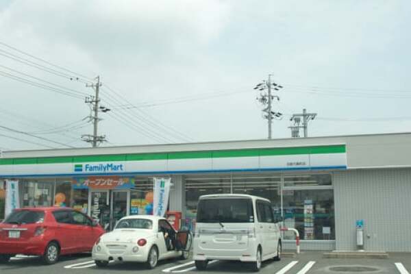 ファミリーマート羽島竹鼻町店の写真