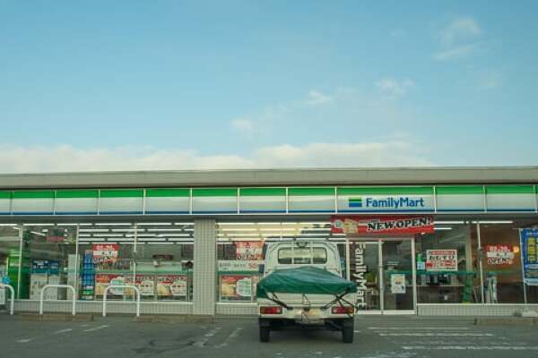ファミリーマート高山江名子店の写真