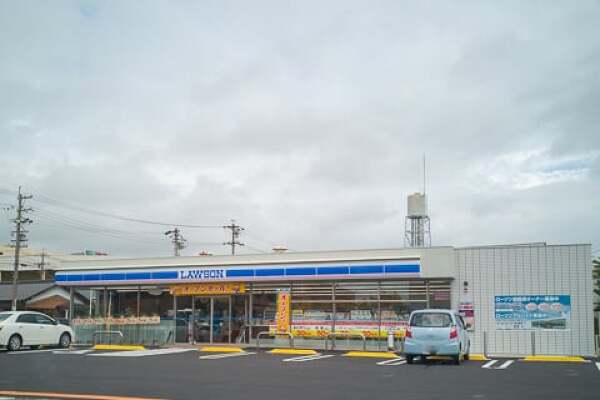 ローソン大垣三塚町店の写真