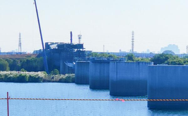 橋桁の工事の写真