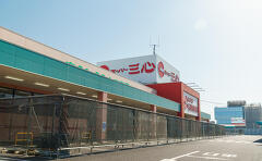 大阪屋ショップ江南店予定地では改装工事が始まりました！夏オープン予定