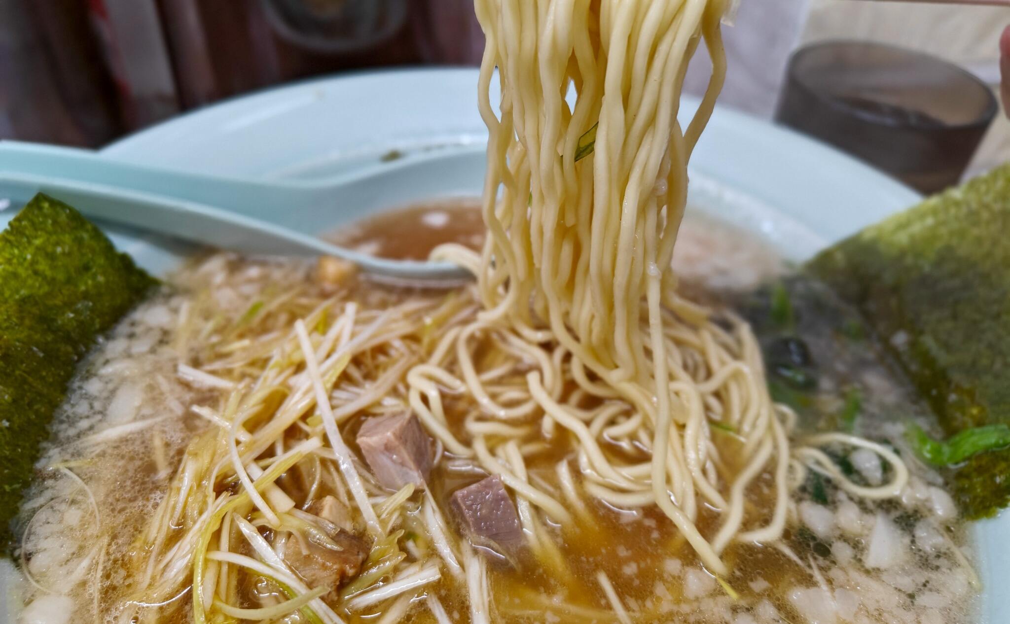 ラーメンショップの麺の写真