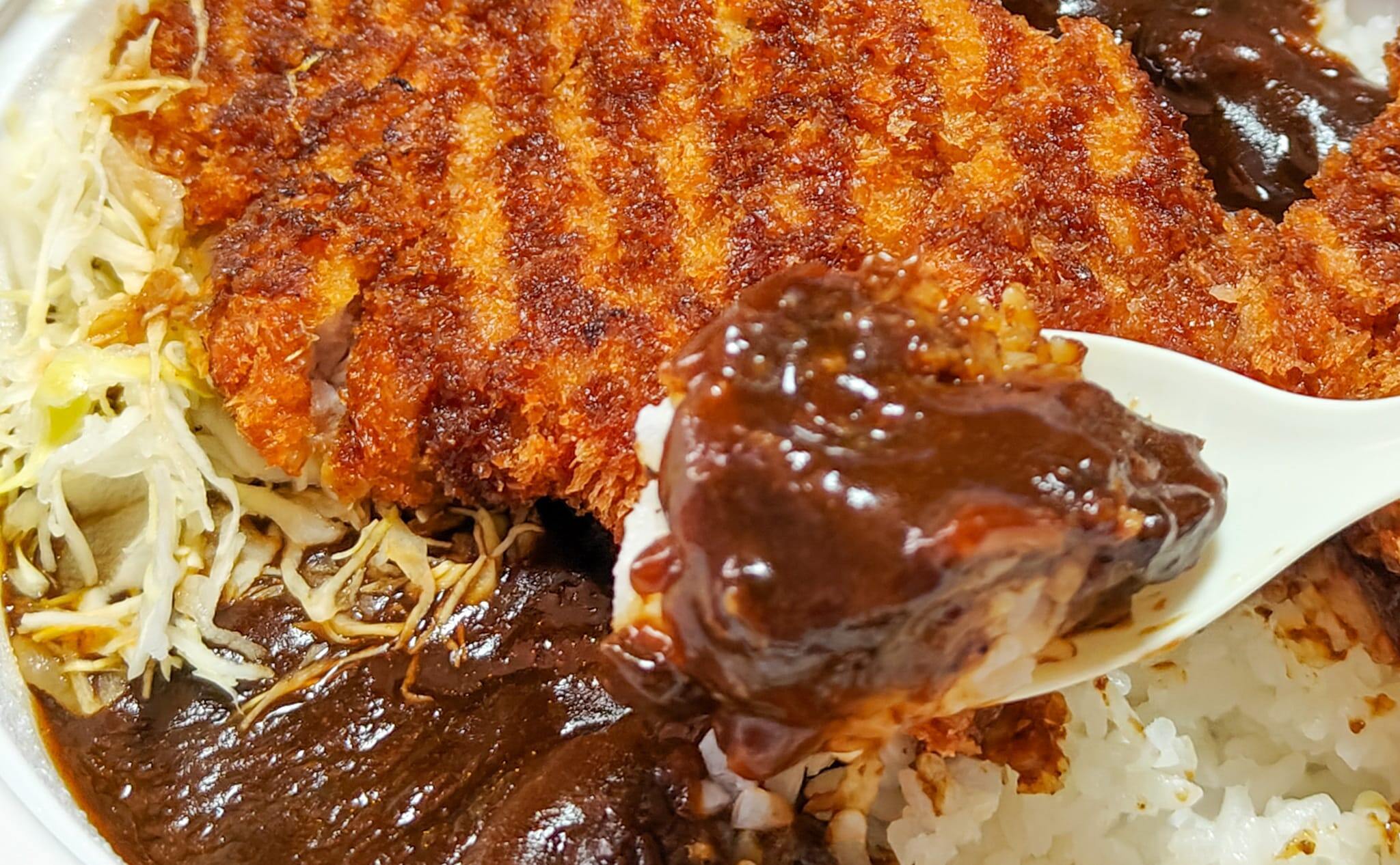 ロースカツカレーMサイズの写真