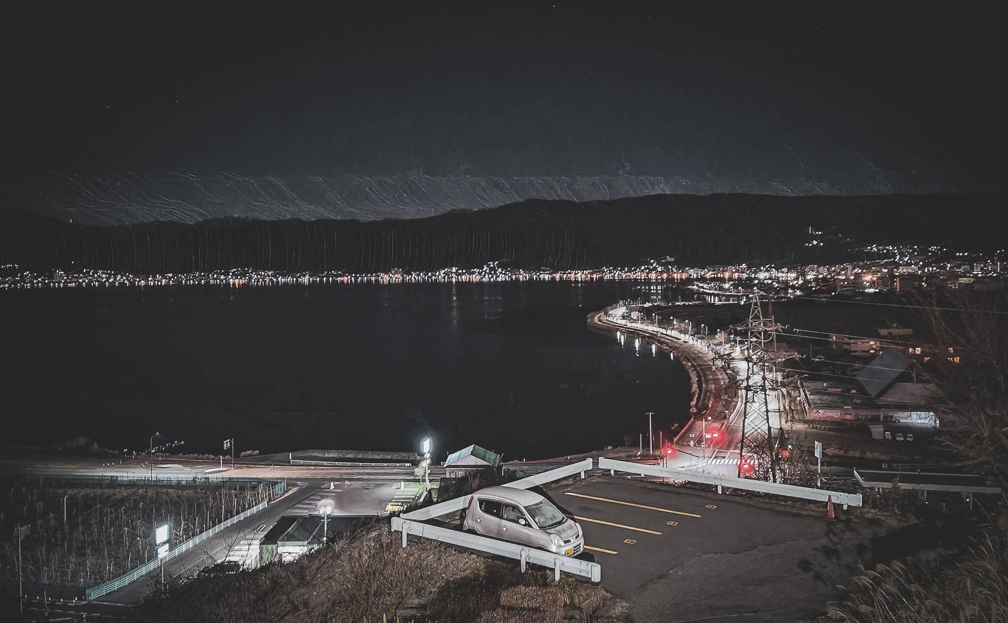 諏訪湖SAからの夜景の写真