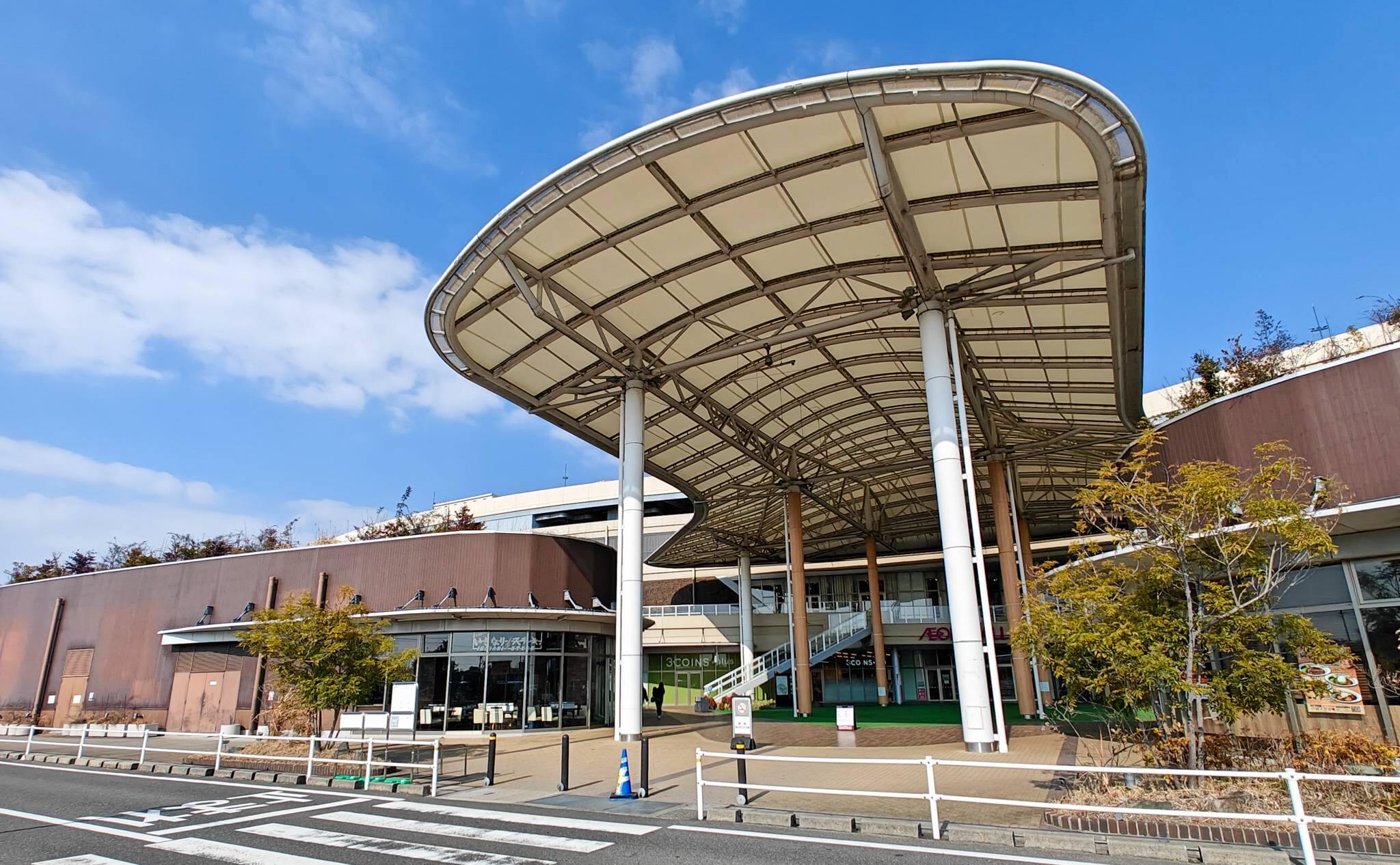 イオンモール名古屋茶屋の建物