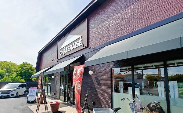 シャトレーゼの店舗入口様子