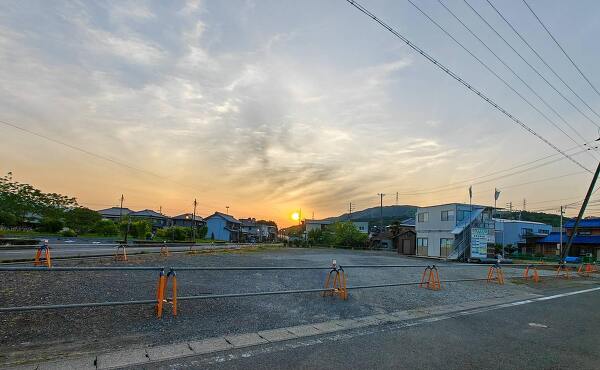 駐車場予定の土地