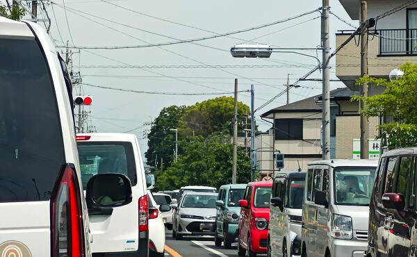 バロー豊橋菰口店オープン直後の渋滞の様子(2025年6月撮影)