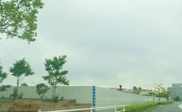 マックスバリュ浜松宮竹店予定地の浜松スポーツセンター跡地(2025年7月撮影)