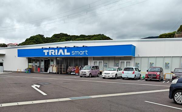 TRIAL smart 佐世保大塔店の店舗外見(2025年8月撮影)