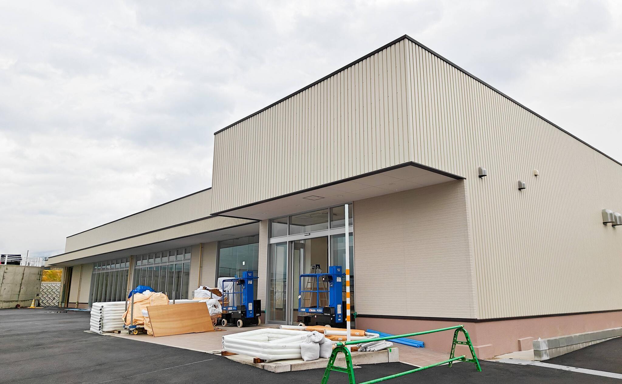 ライフガーデン中津川の看板設置前の単独店舗（2025年8月に筆者が現地で撮影）