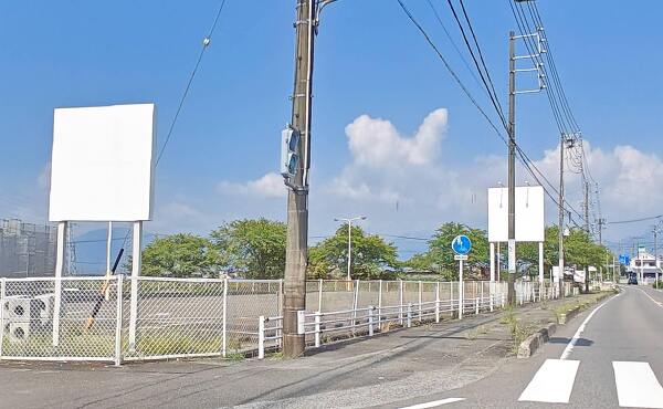 店舗の看板(2025年8月撮影)