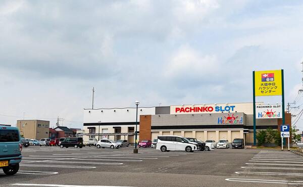 スーパーバリューハッピー鶴見店の跡地の現在のようす(2025年8月撮影)