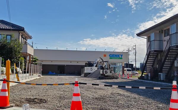 県道156号から見たゲンキー大垣楽田店(2025年10月撮影)