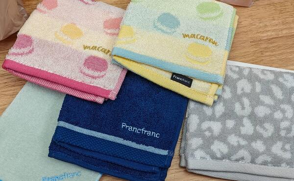 三井アウトレットパーク岡崎店で買ったFrancfrancのハンカチ(2025年11月撮影)