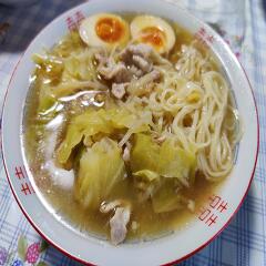 お昼は岐阜タンメンのチルド麺の画像