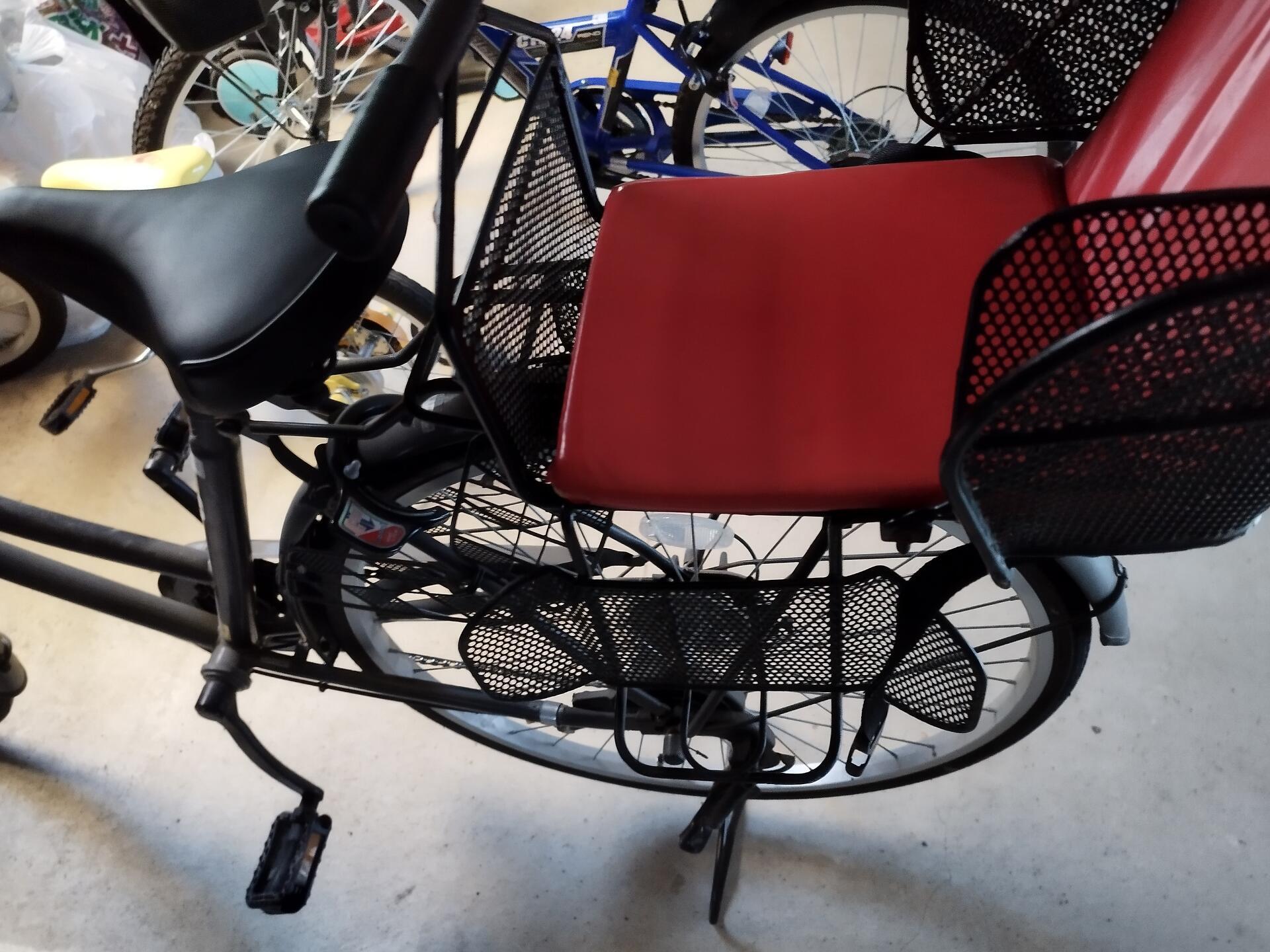 送迎用の自転車…。の画像