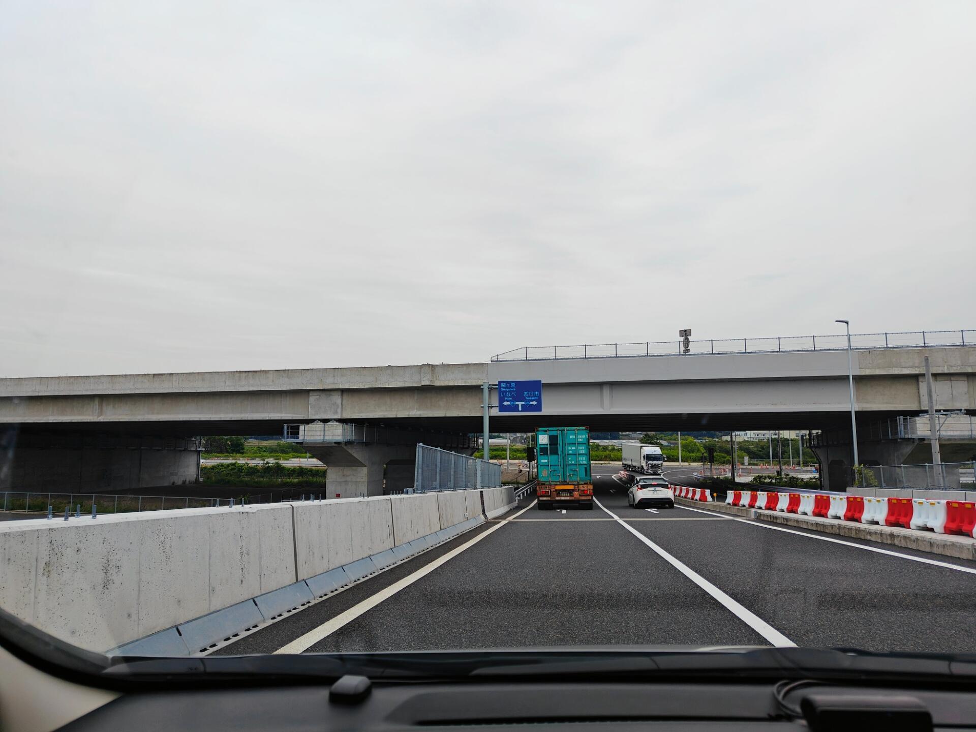 高速道路も終点。の画像