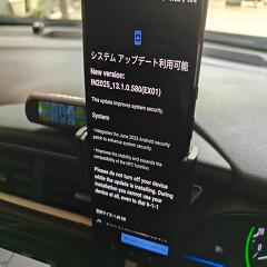 OnePlus8は車用に！の画像