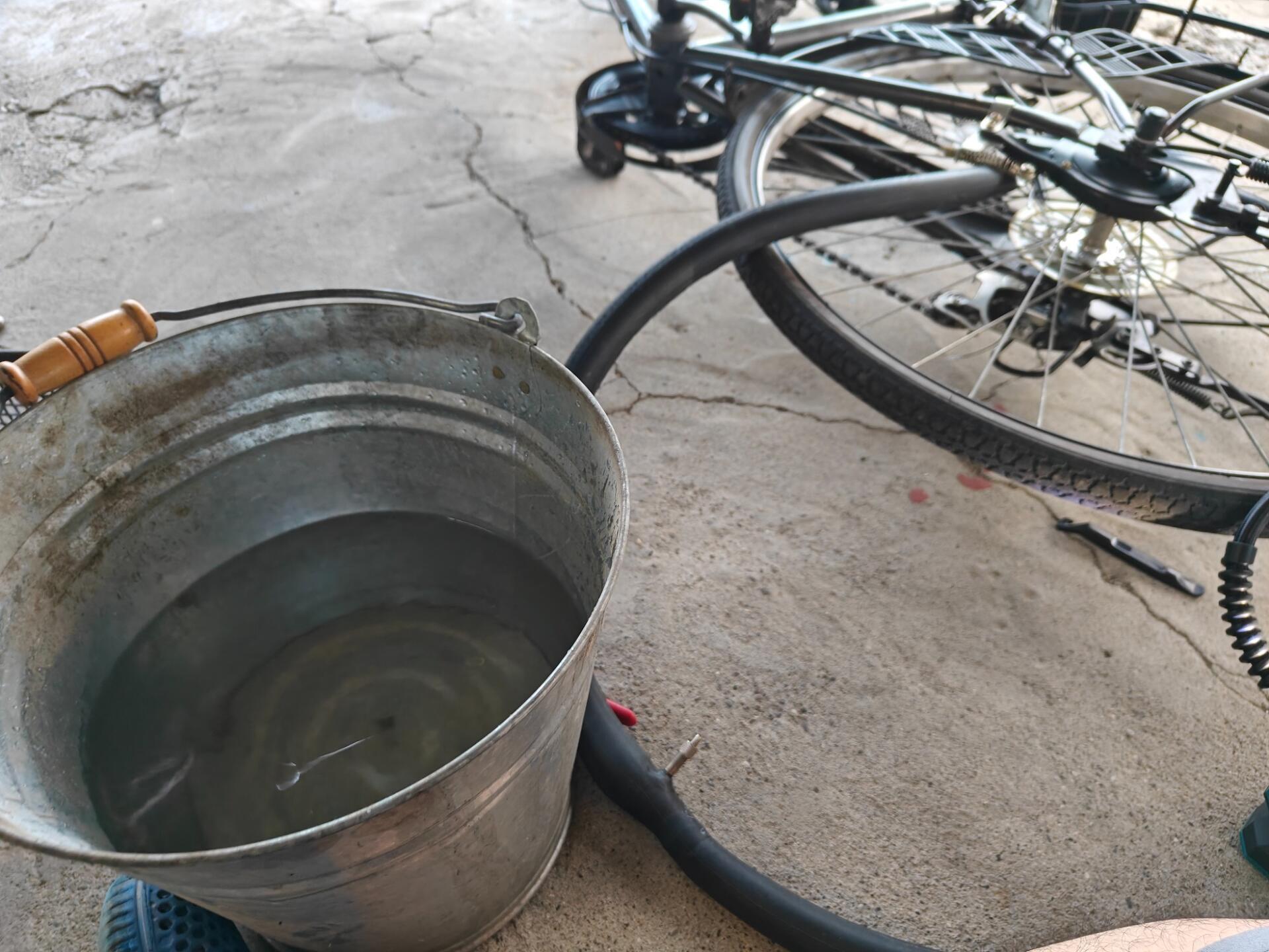 末っ子が送迎している自転車がの画像
