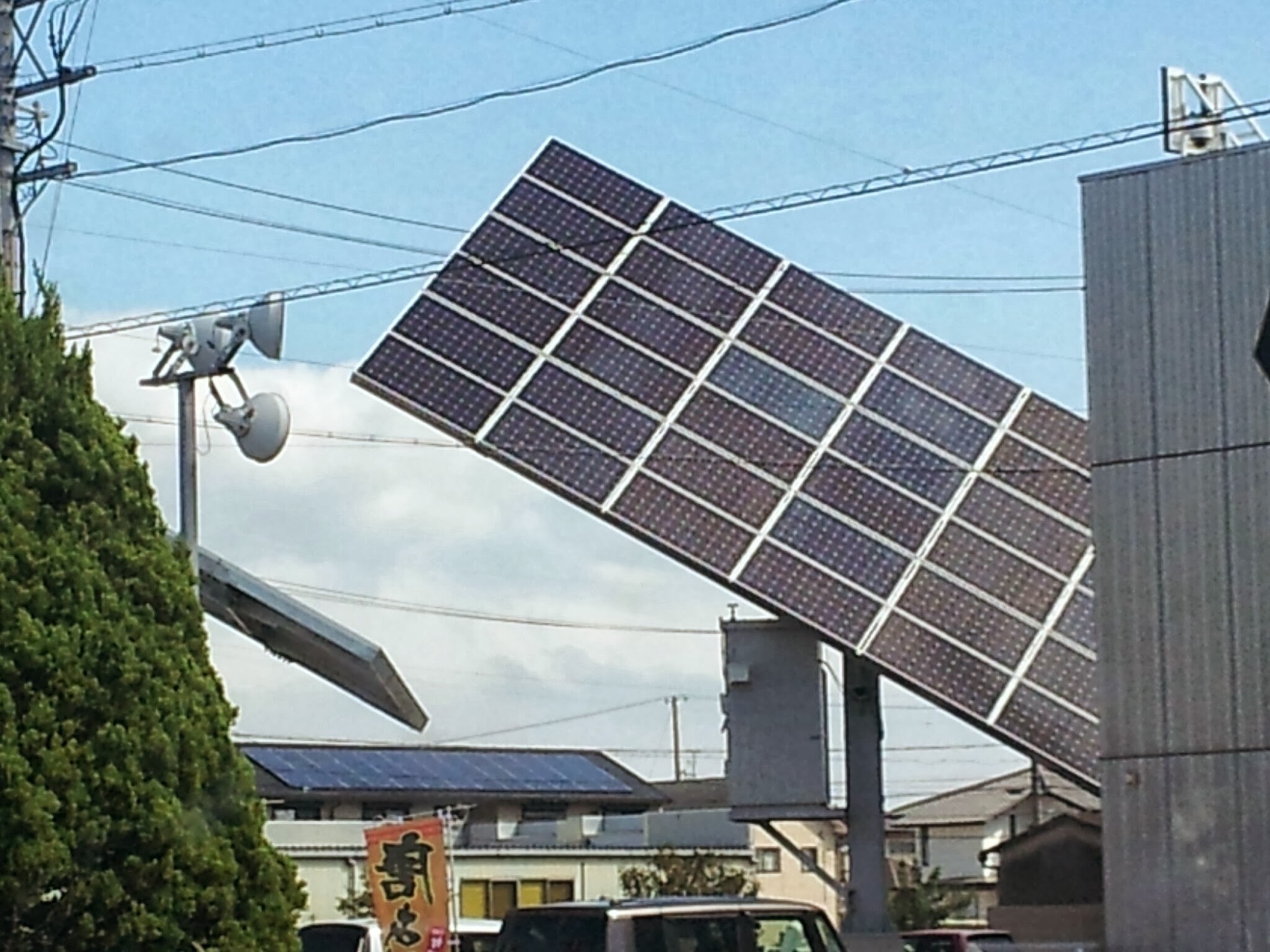 近所にソーラー発電･･･の画像