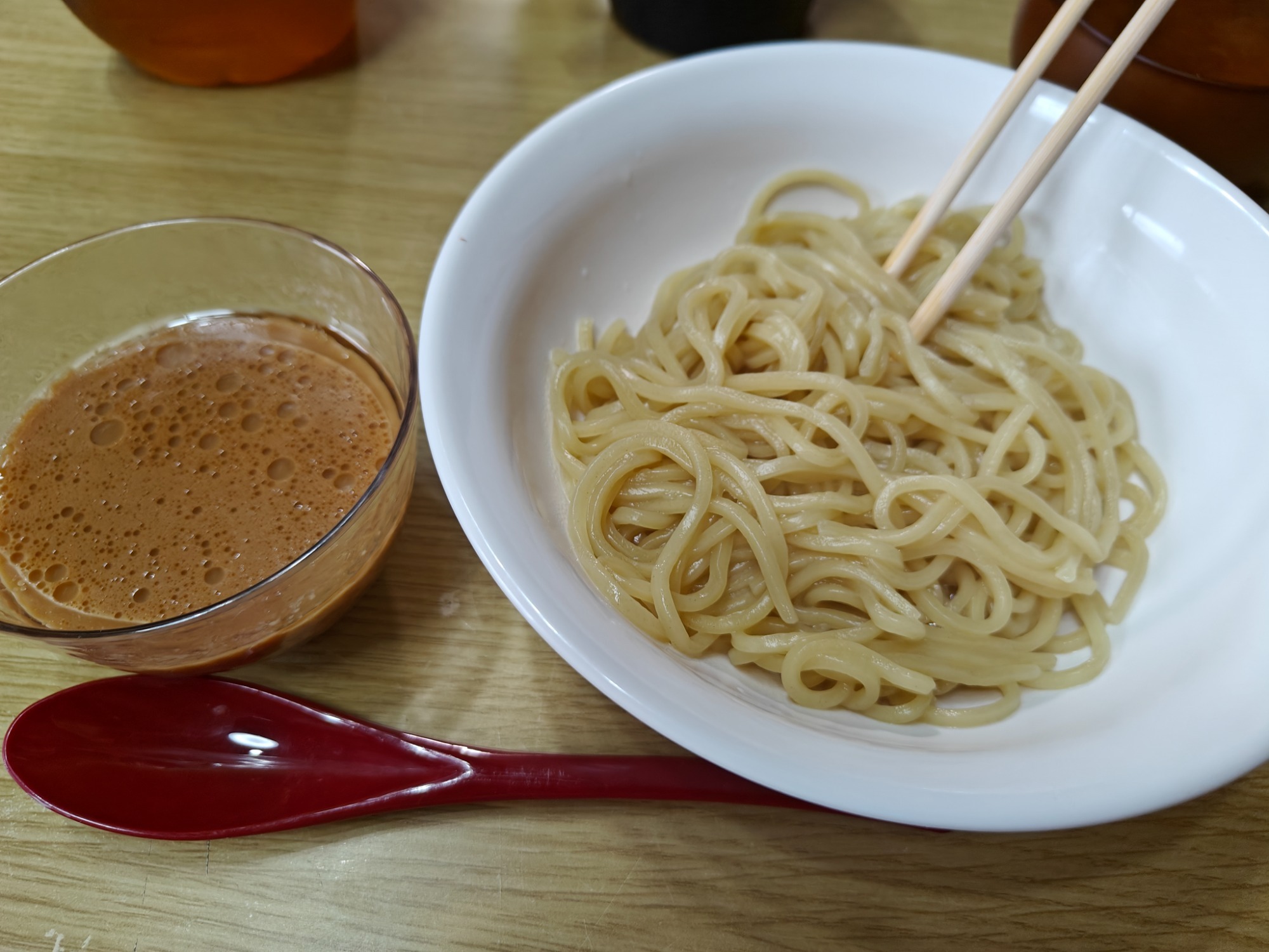 お昼はバローのつけ麺の画像
